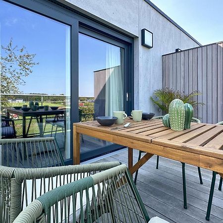 Awesome Apartment In Bievre With Kitchen Eksteriør billede