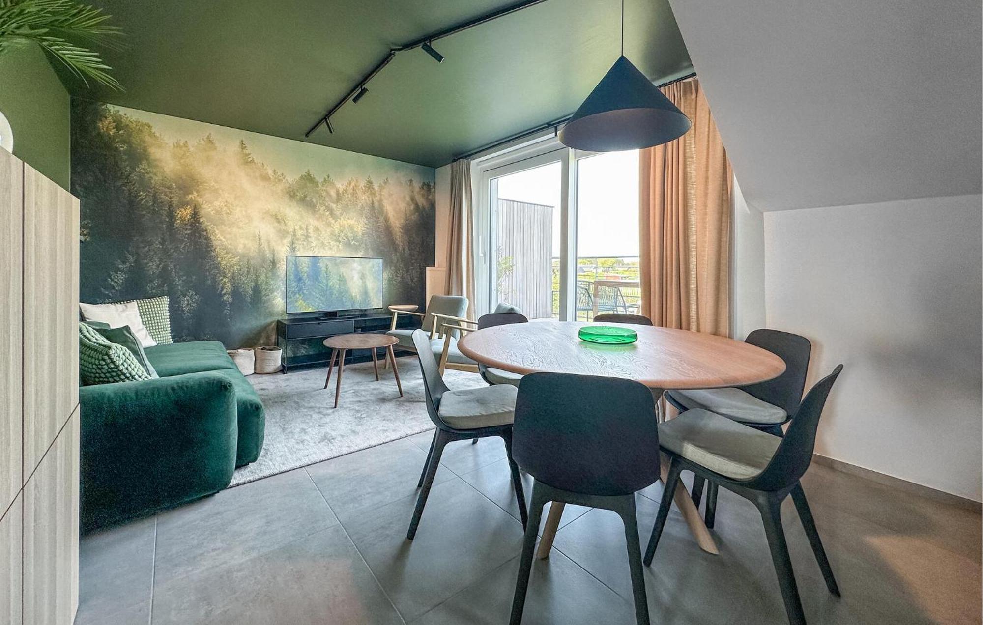 Awesome Apartment In Bievre With Kitchen Eksteriør billede
