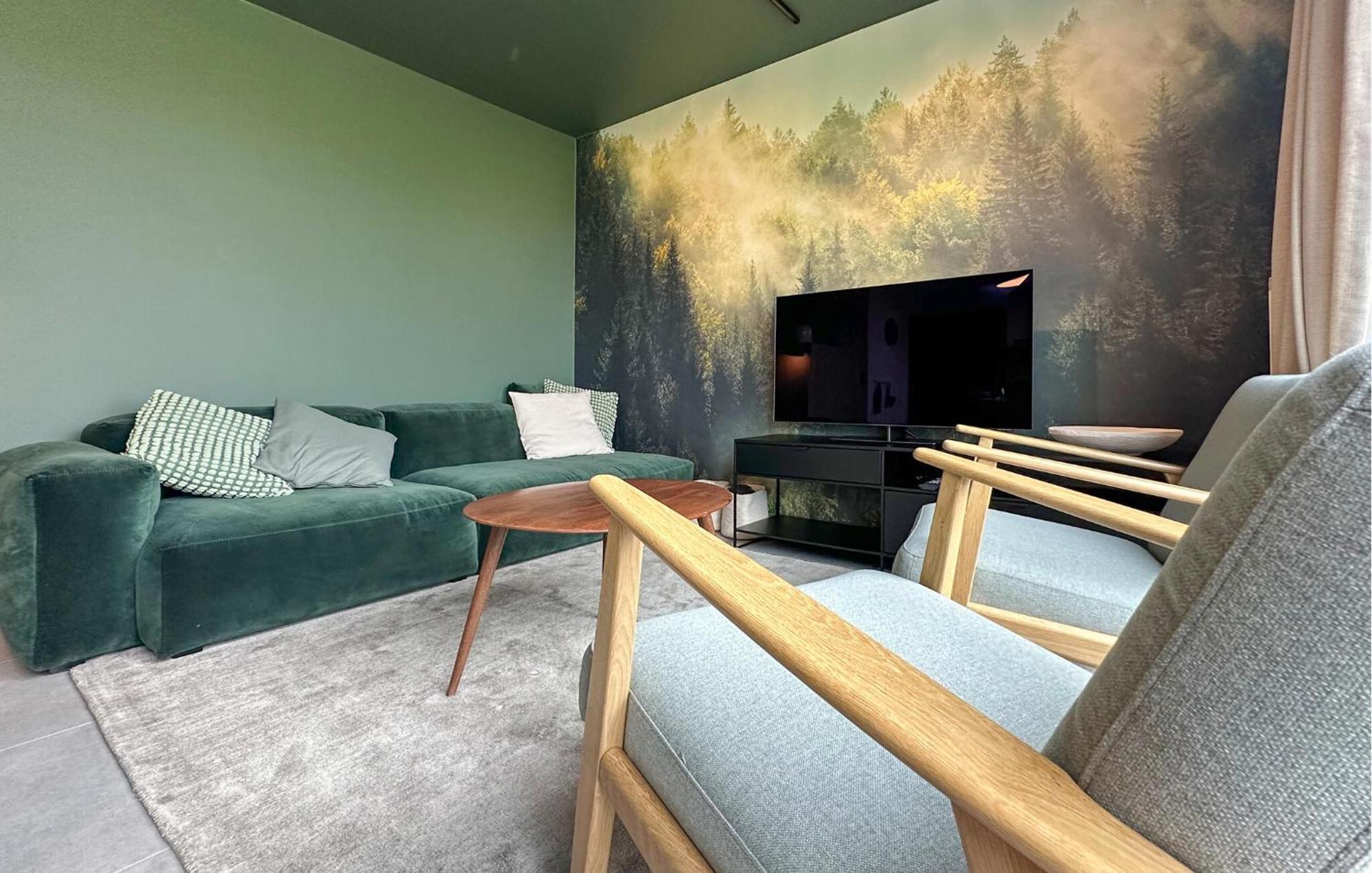 Awesome Apartment In Bievre With Kitchen Eksteriør billede